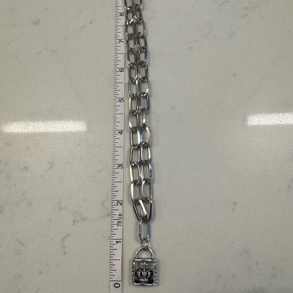 Silver Tone Necklace with Crown in Lock - Picture 5 of 9
